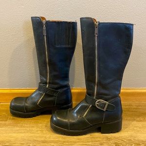 Knee high zip up Harley Davidson boots, size 10, black